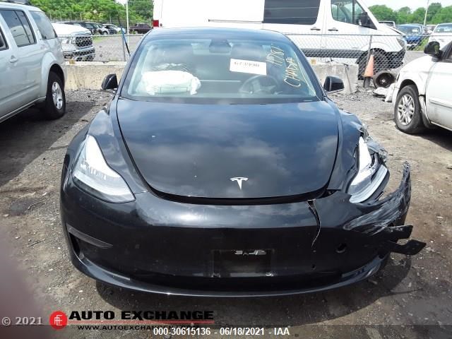 Photo 2 VIN: 5YJ3E1EBXKF384694 - TESLA MODEL 3 