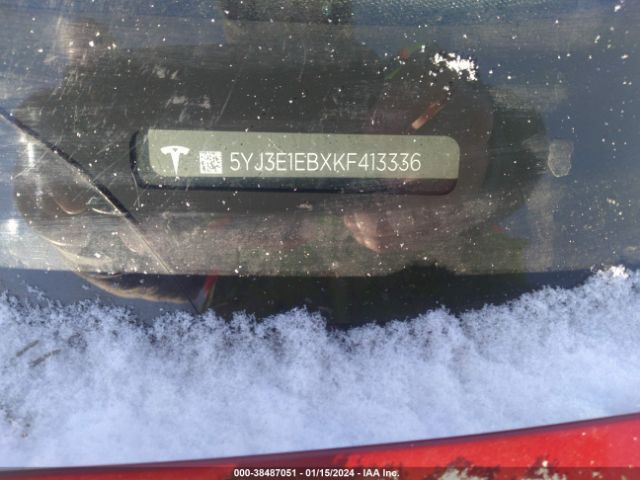 Photo 8 VIN: 5YJ3E1EBXKF413336 - TESLA MODEL 3 