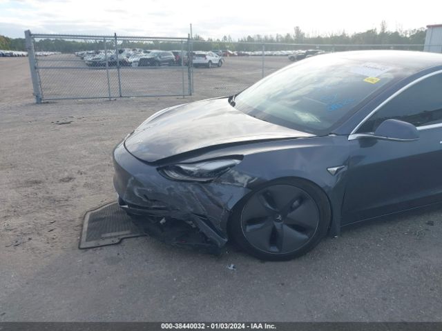 Photo 5 VIN: 5YJ3E1EBXKF510360 - TESLA MODEL 3 