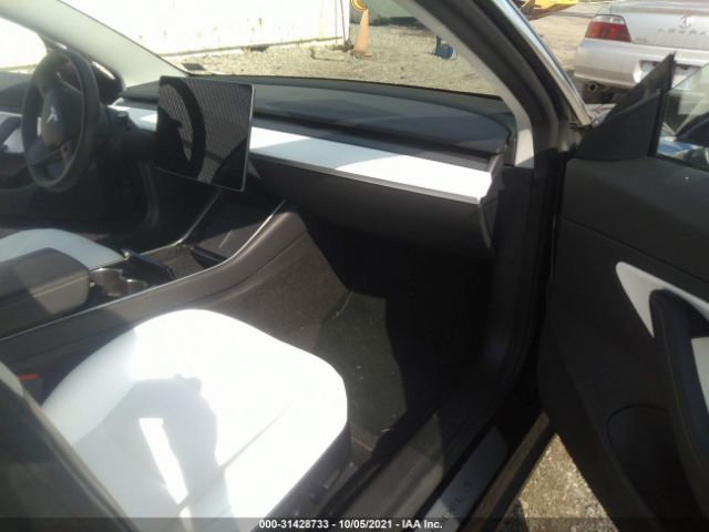 Photo 4 VIN: 5YJ3E1EBXLF735797 - TESLA MODEL 3 