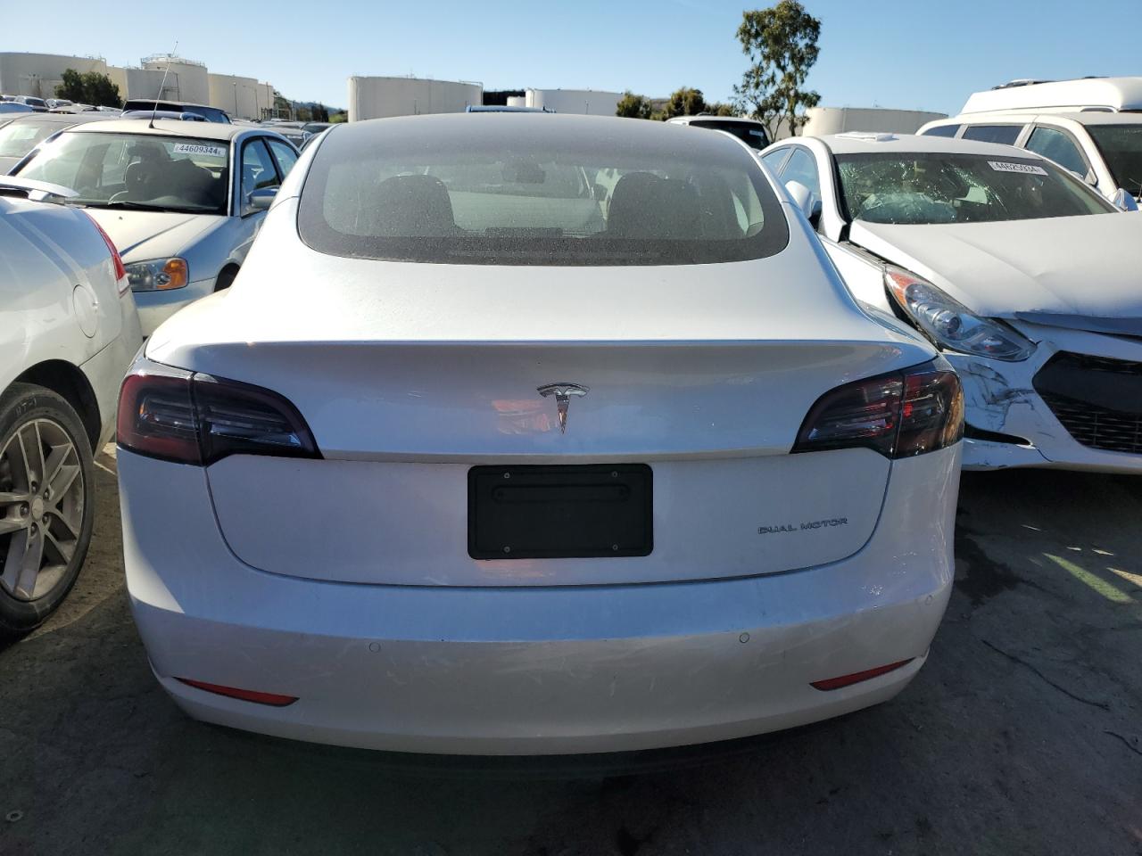 Photo 5 VIN: 5YJ3E1EBXMF879660 - TESLA MODEL 3 