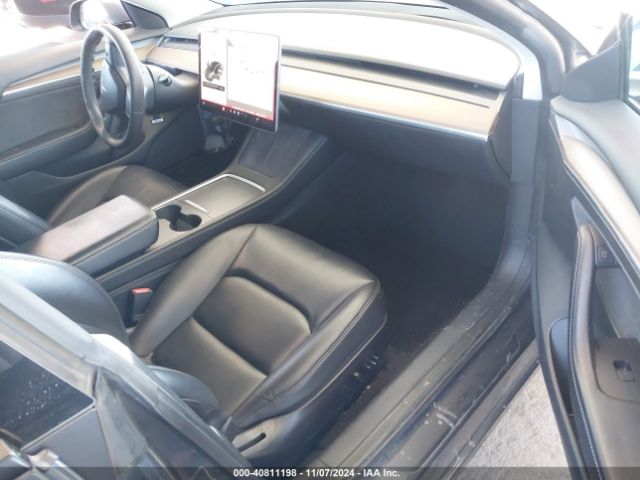 Photo 4 VIN: 5YJ3E1EBXNF124073 - TESLA MODEL 3 