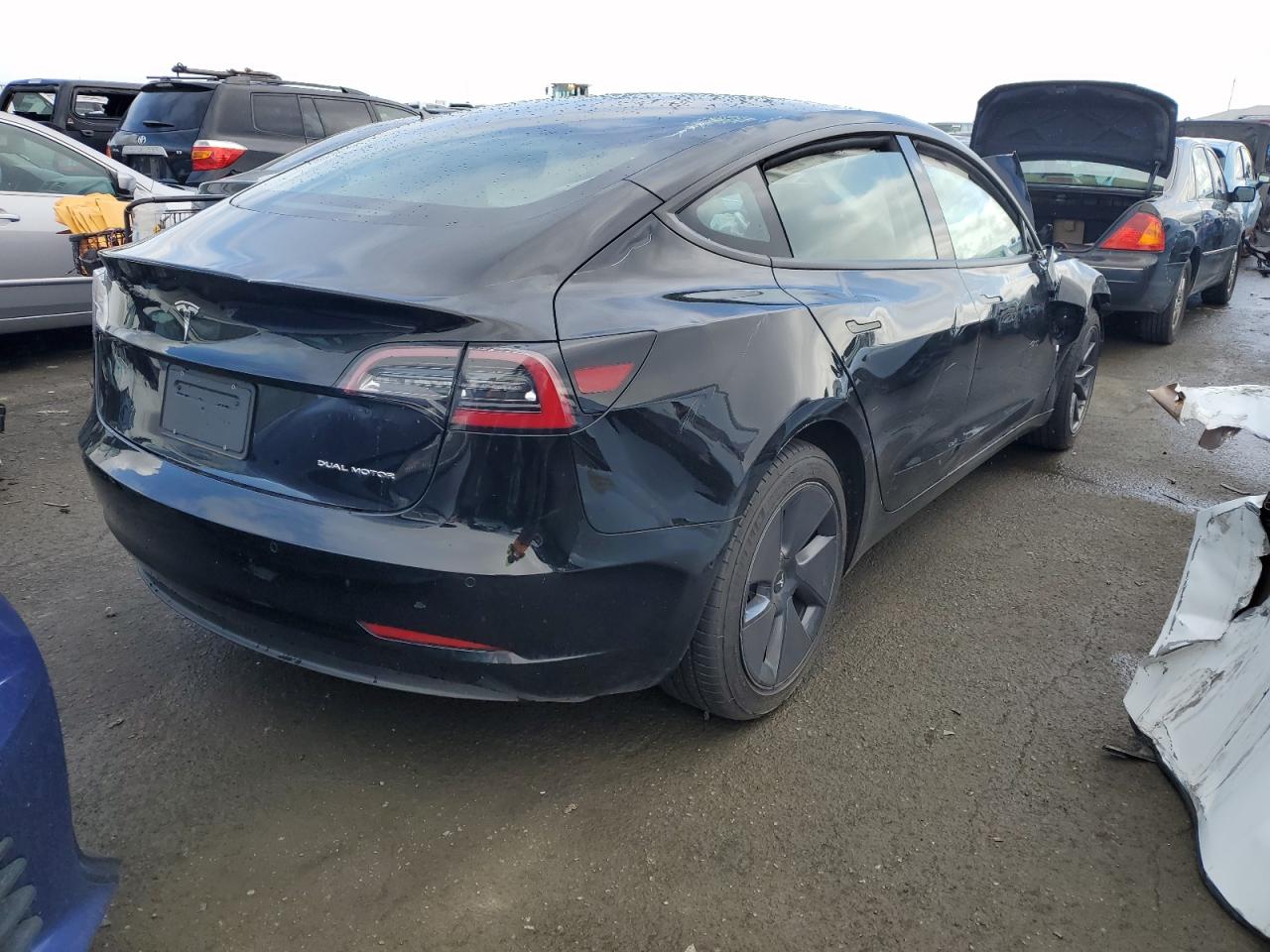 Photo 2 VIN: 5YJ3E1EBXNF129788 - TESLA MODEL 3 