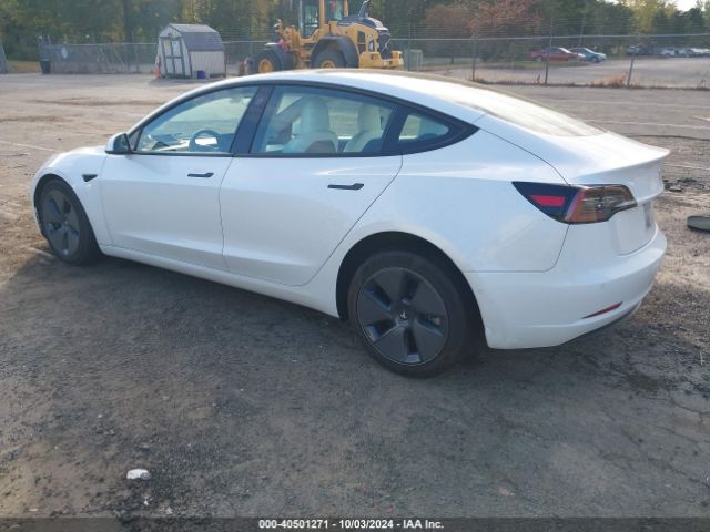 Photo 2 VIN: 5YJ3E1EBXNF152469 - TESLA MODEL 3 