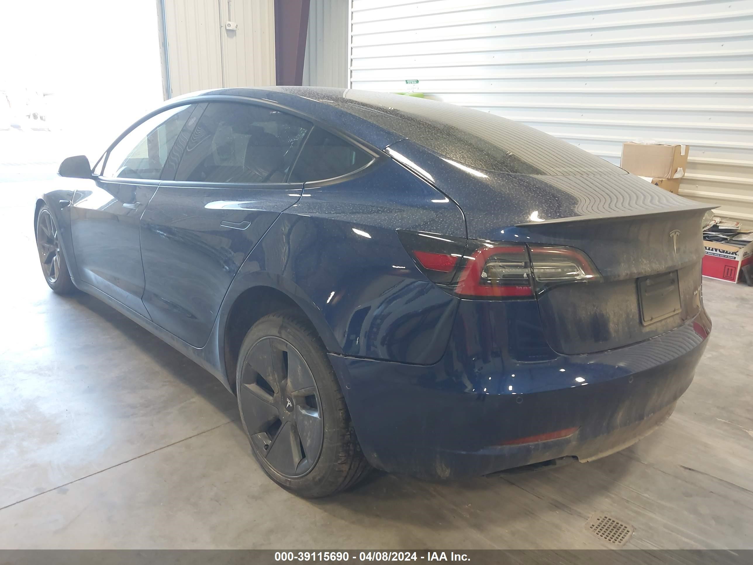 Photo 2 VIN: 5YJ3E1EBXNF200732 - TESLA MODEL 3 