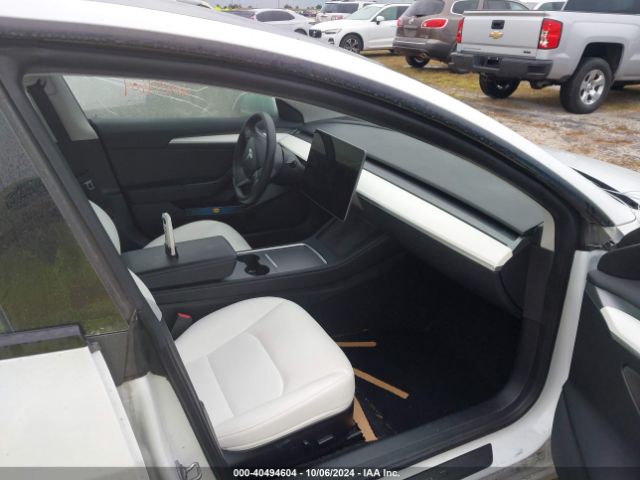 Photo 4 VIN: 5YJ3E1EBXNF267363 - TESLA MODEL 3 