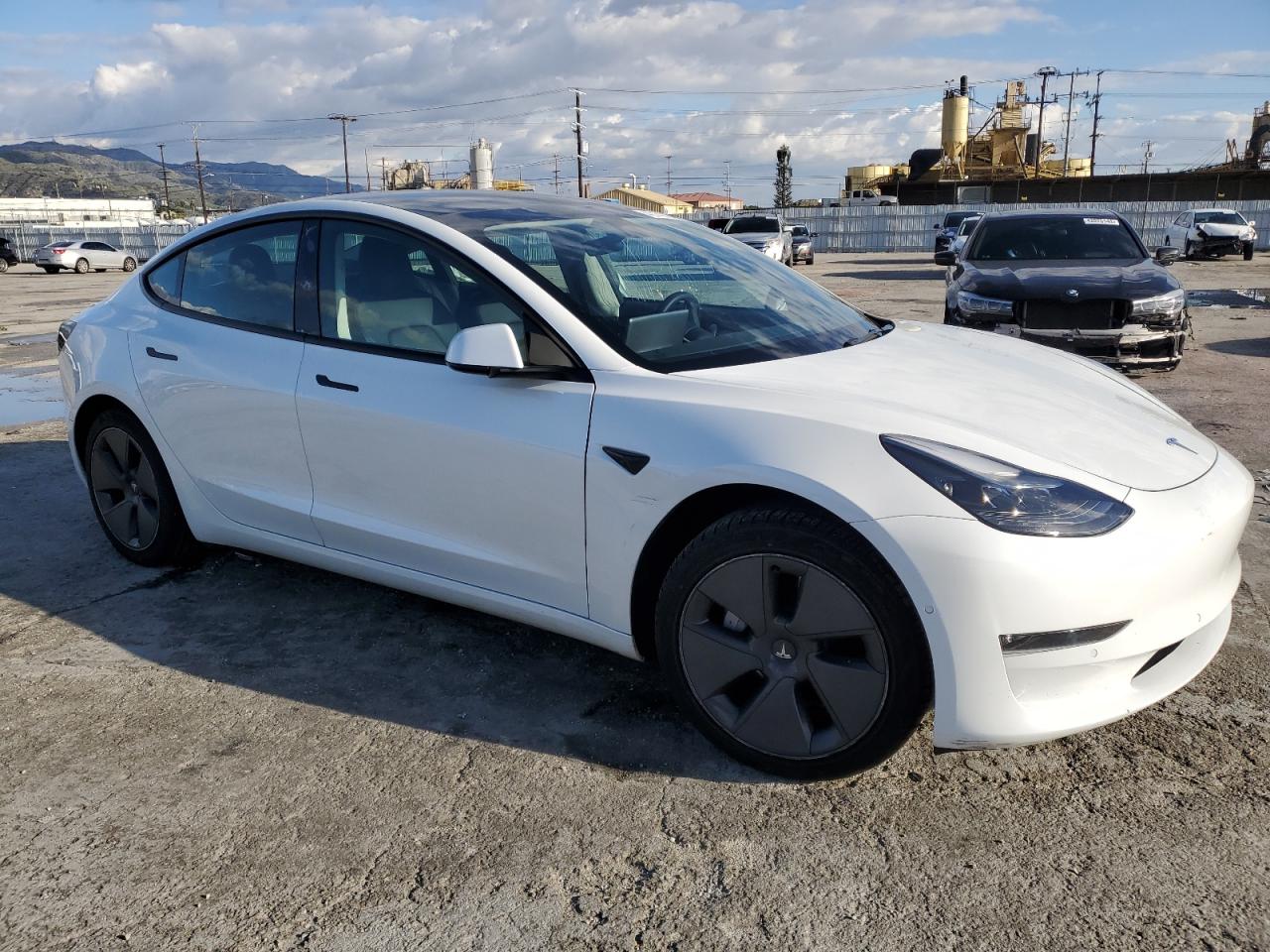 Photo 3 VIN: 5YJ3E1EBXNF297446 - TESLA MODEL 3 