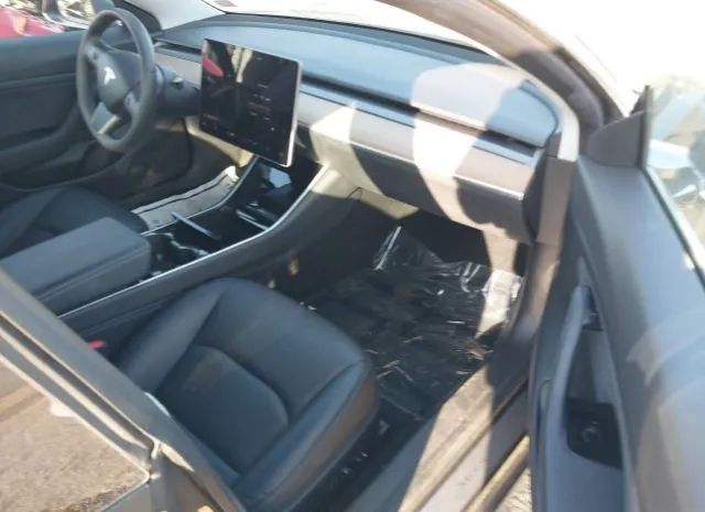 Photo 4 VIN: 5YJ3E1EC0LF721173 - TESLA MODEL 3 