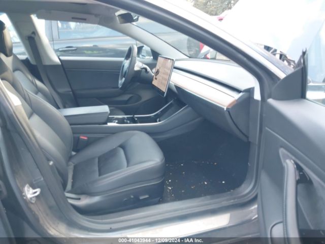 Photo 4 VIN: 5YJ3E1EC1LF669262 - TESLA MODEL 3 