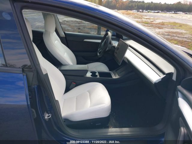 Photo 4 VIN: 5YJ3E1EC1MF991918 - TESLA MODEL 3 