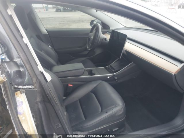 Photo 4 VIN: 5YJ3E1EC2LF601732 - TESLA MODEL 3 