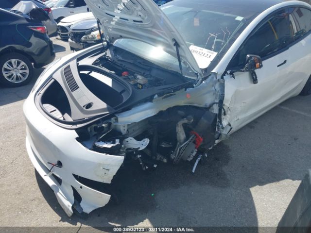 Photo 5 VIN: 5YJ3E1EC2LF627537 - TESLA MODEL 3 