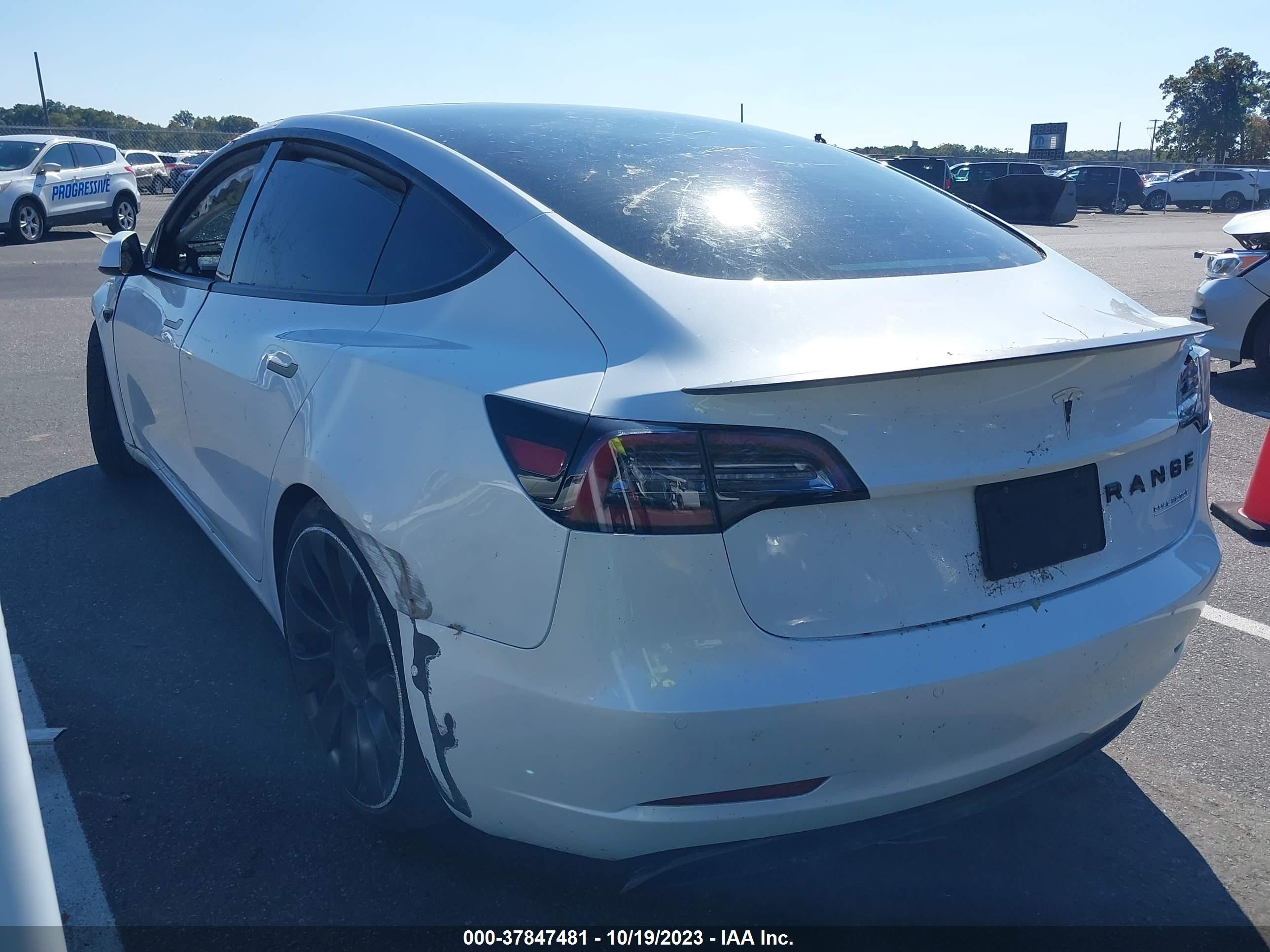 Photo 2 VIN: 5YJ3E1EC2MF925541 - TESLA MODEL 3 