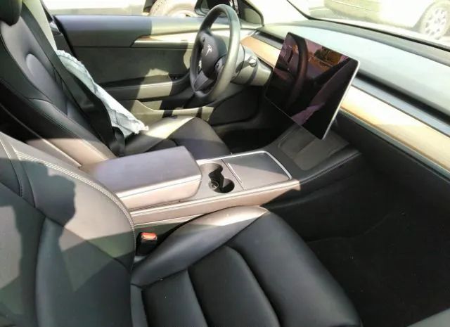 Photo 4 VIN: 5YJ3E1EC3NF121458 - TESLA MODEL 3 