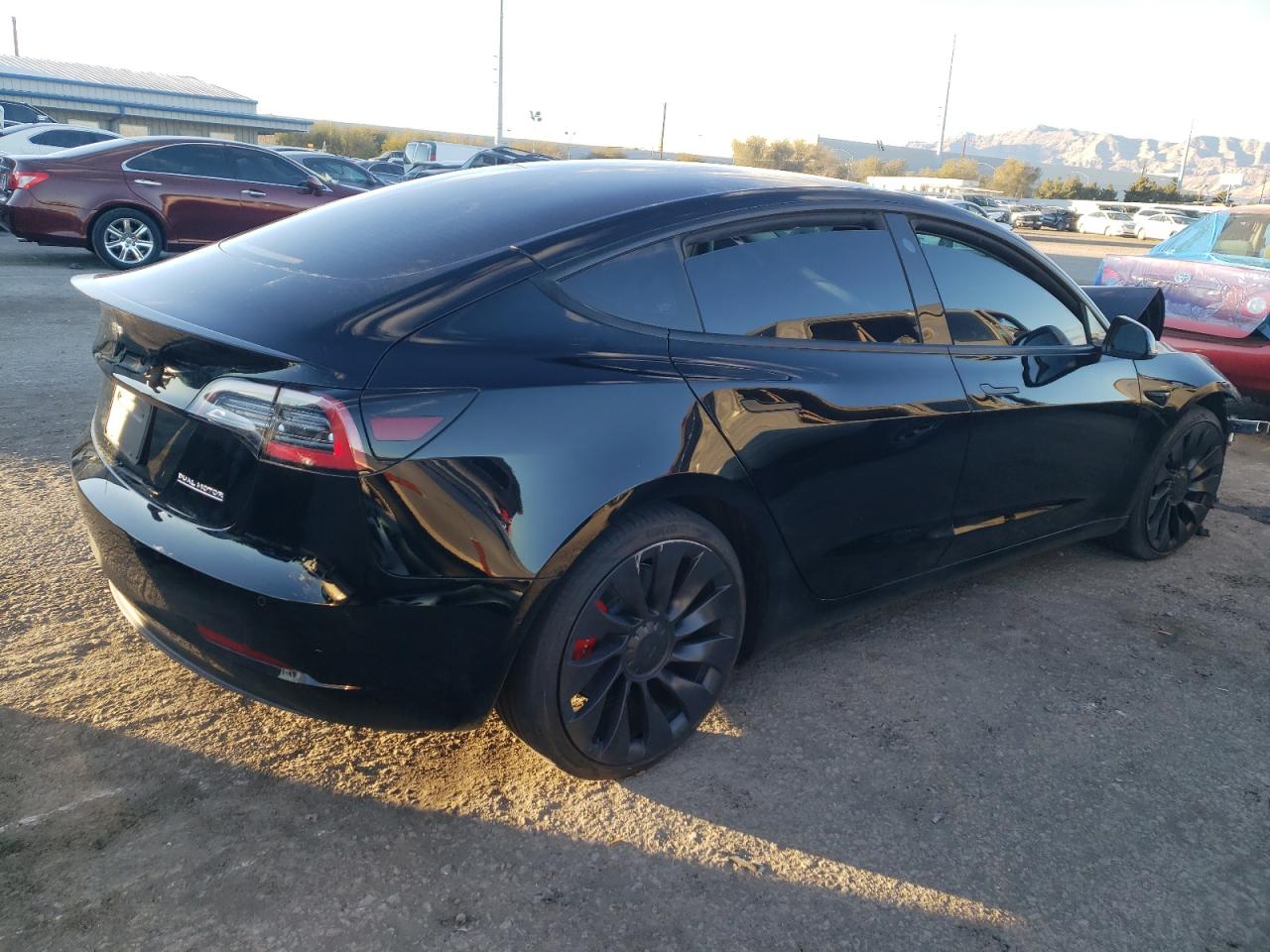 Photo 2 VIN: 5YJ3E1EC3NF241051 - TESLA MODEL 3 