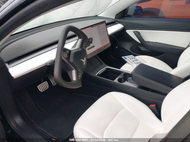 Photo 4 VIN: 5YJ3E1EC4MF926433 - TESLA MODEL 3 