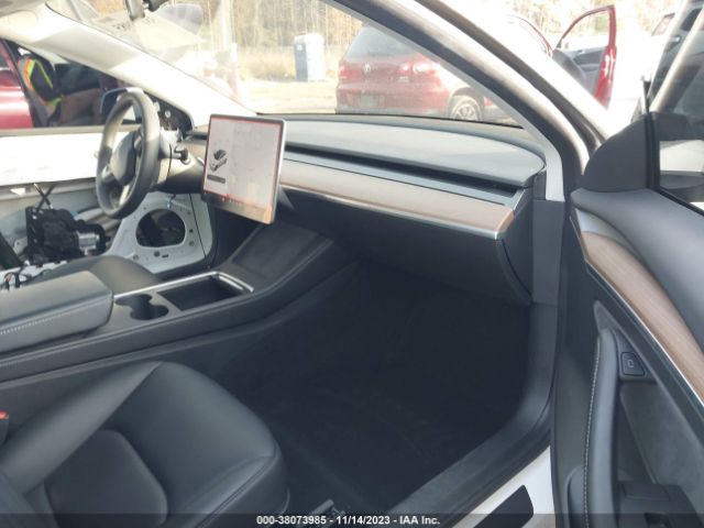 Photo 4 VIN: 5YJ3E1EC4NF105074 - TESLA MODEL 3 