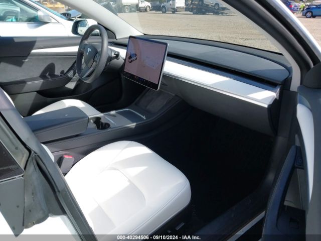 Photo 4 VIN: 5YJ3E1EC4NF236554 - TESLA MODEL 3 