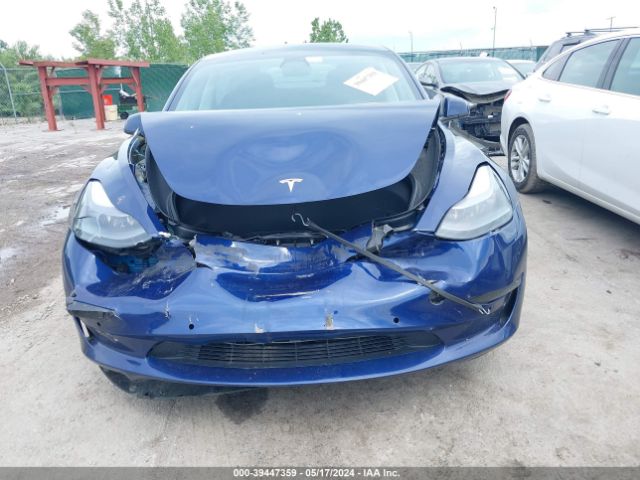 Photo 5 VIN: 5YJ3E1EC4NF330840 - TESLA MODEL 3 