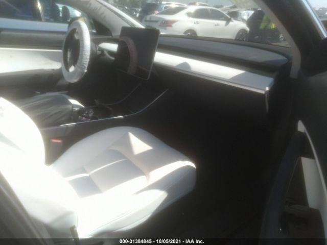 Photo 4 VIN: 5YJ3E1EC5LF742357 - TESLA MODEL 3 