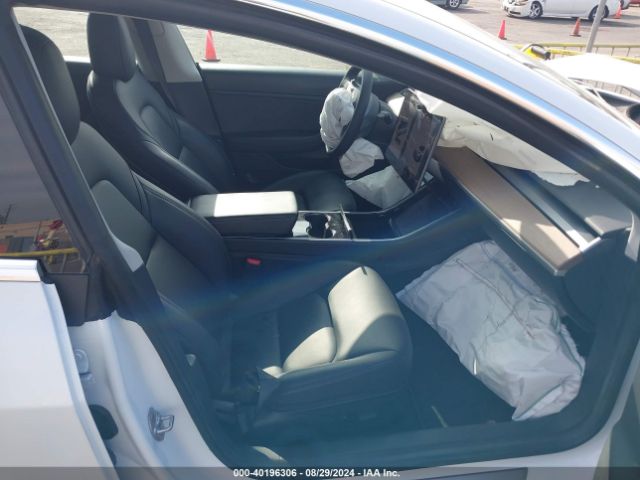 Photo 4 VIN: 5YJ3E1EC5LF805425 - TESLA MODEL 3 