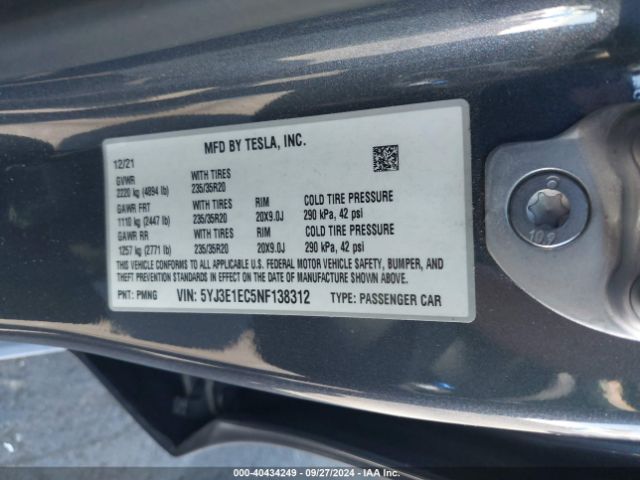 Photo 8 VIN: 5YJ3E1EC5NF138312 - TESLA MODEL 3 