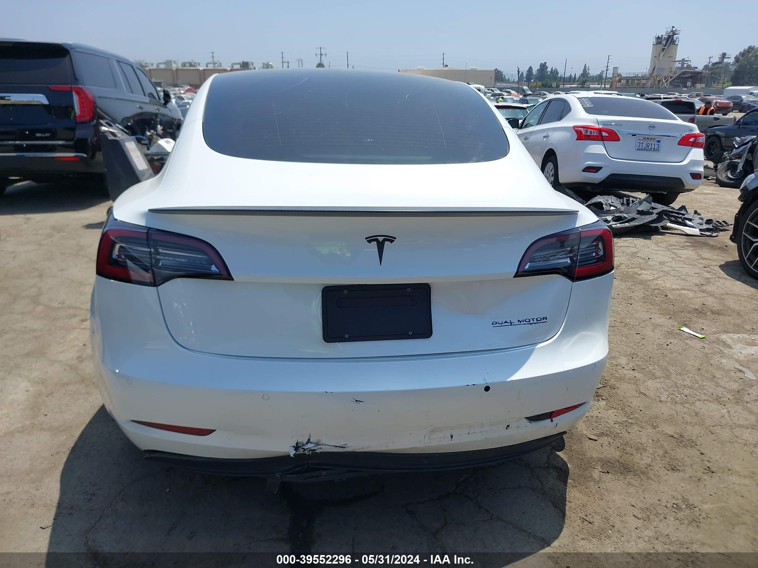 Photo 15 VIN: 5YJ3E1EC5NF208651 - TESLA MODEL 3 