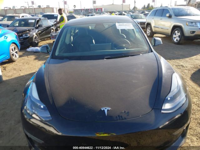 Photo 9 VIN: 5YJ3E1EC5NF261155 - TESLA MODEL 3 