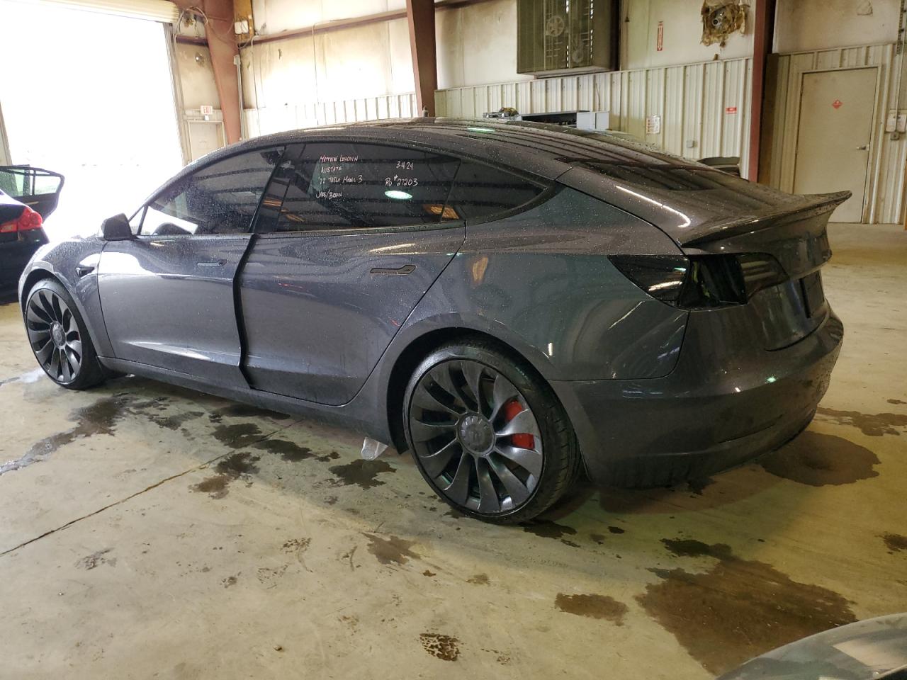 Photo 2 VIN: 5YJ3E1EC5NF263603 - TESLA MODEL 3 