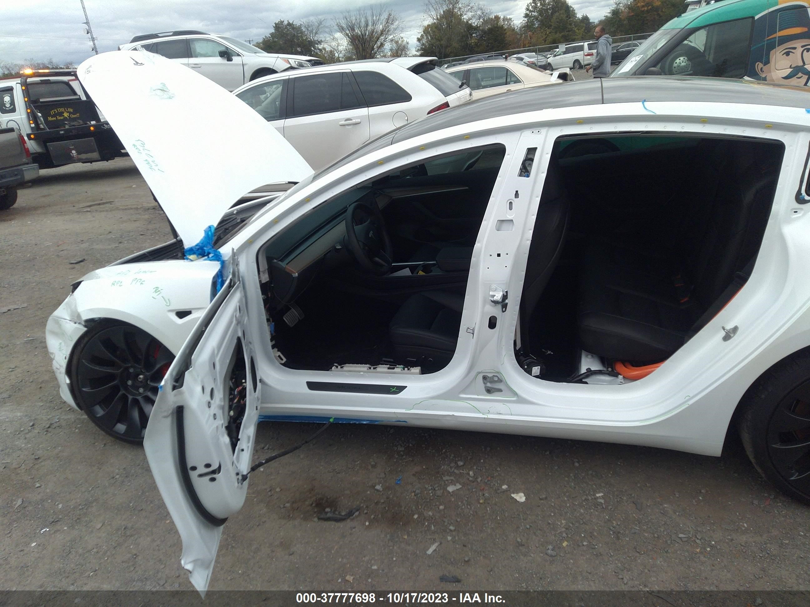 Photo 5 VIN: 5YJ3E1EC5NF263956 - TESLA MODEL 3 