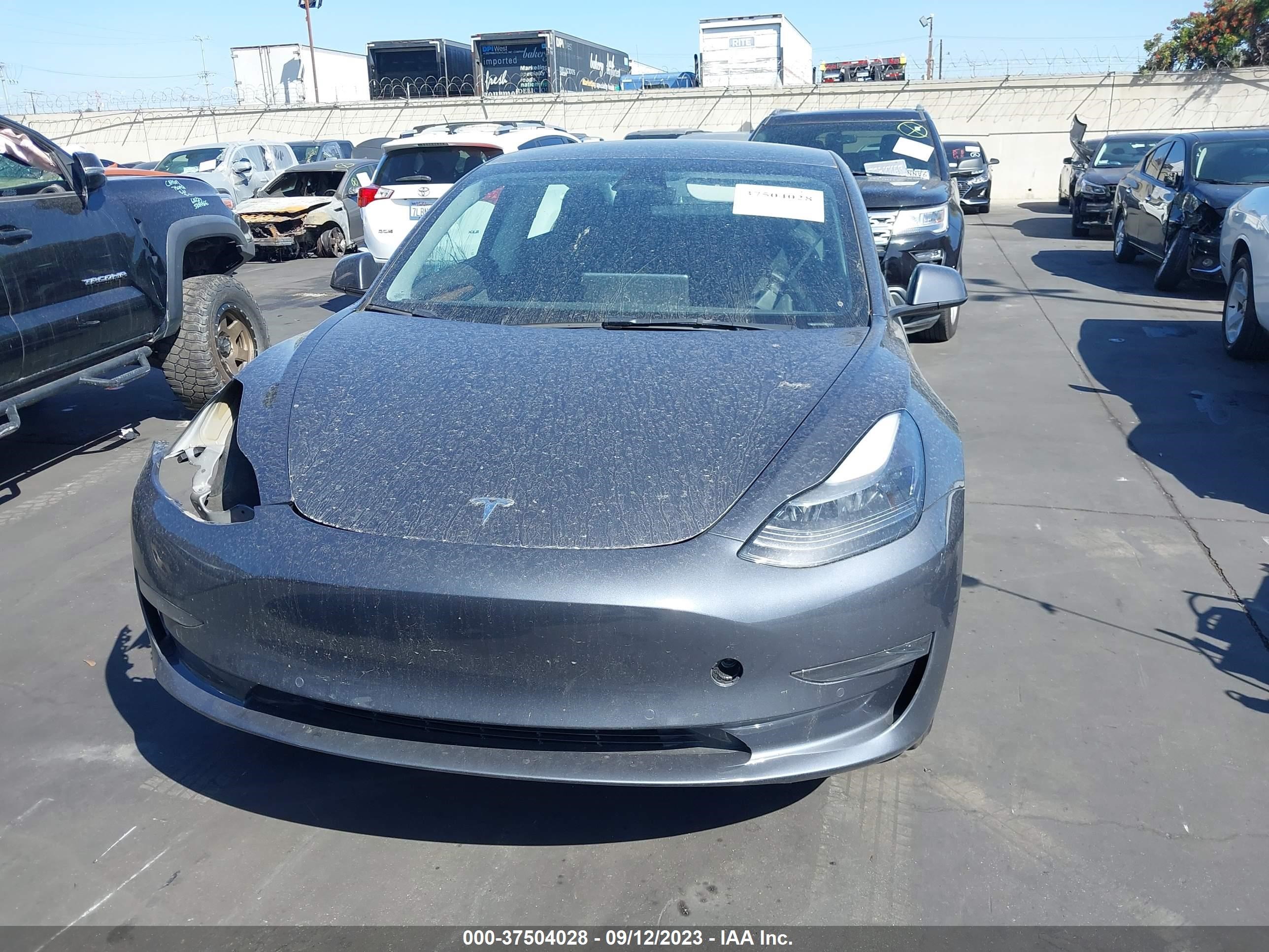 Photo 11 VIN: 5YJ3E1EC6NF299638 - TESLA MODEL 3 