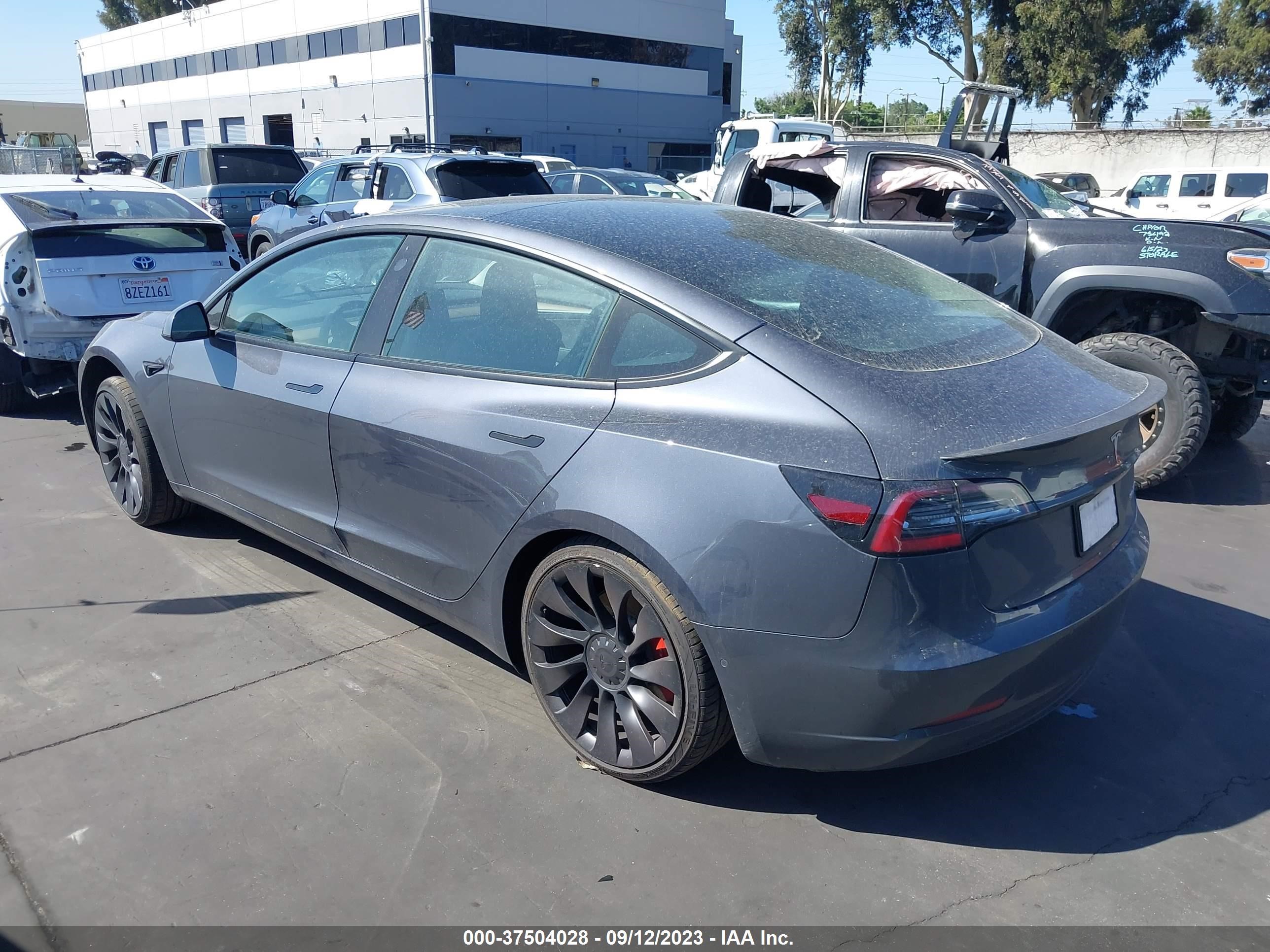 Photo 2 VIN: 5YJ3E1EC6NF299638 - TESLA MODEL 3 