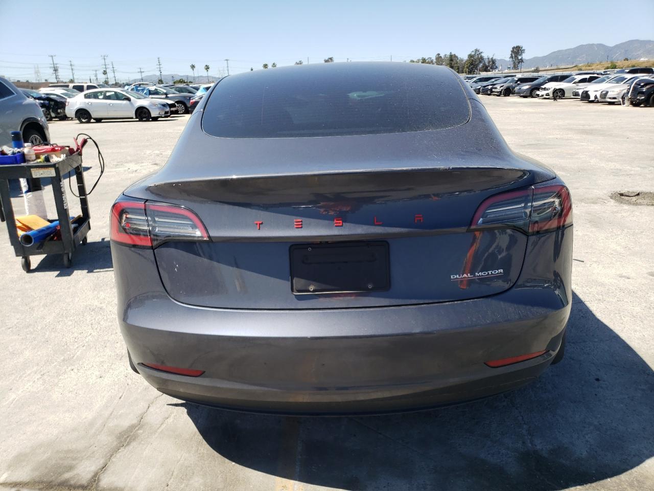 Photo 5 VIN: 5YJ3E1EC6PF560625 - TESLA MODEL 3 