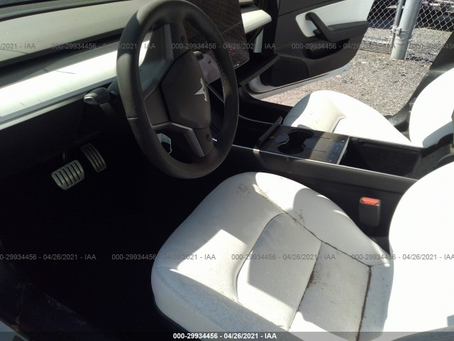 Photo 4 VIN: 5YJ3E1EC7LF624746 - TESLA MODEL 3 