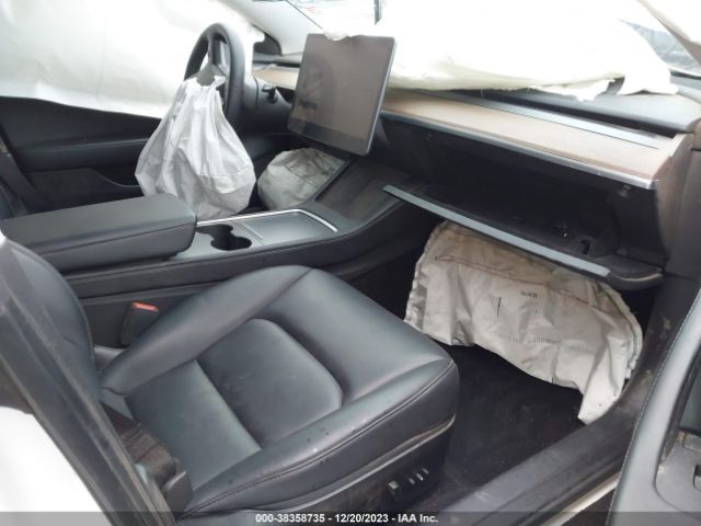 Photo 4 VIN: 5YJ3E1EC7NF293427 - TESLA MODEL 3 