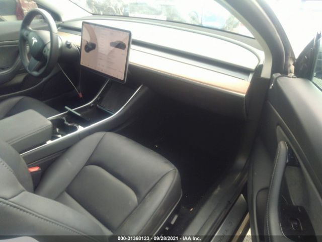 Photo 4 VIN: 5YJ3E1EC8LF742045 - TESLA MODEL 3 