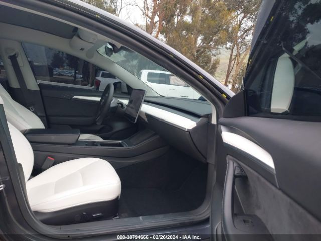 Photo 4 VIN: 5YJ3E1EC8MF078556 - TESLA MODEL 3 