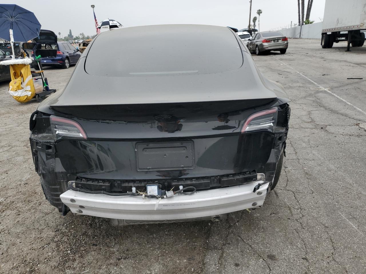 Photo 5 VIN: 5YJ3E1EC8NF151717 - TESLA MODEL 3 