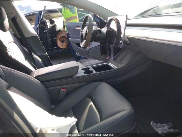 Photo 4 VIN: 5YJ3E1EC8PF394205 - TESLA MODEL 3 