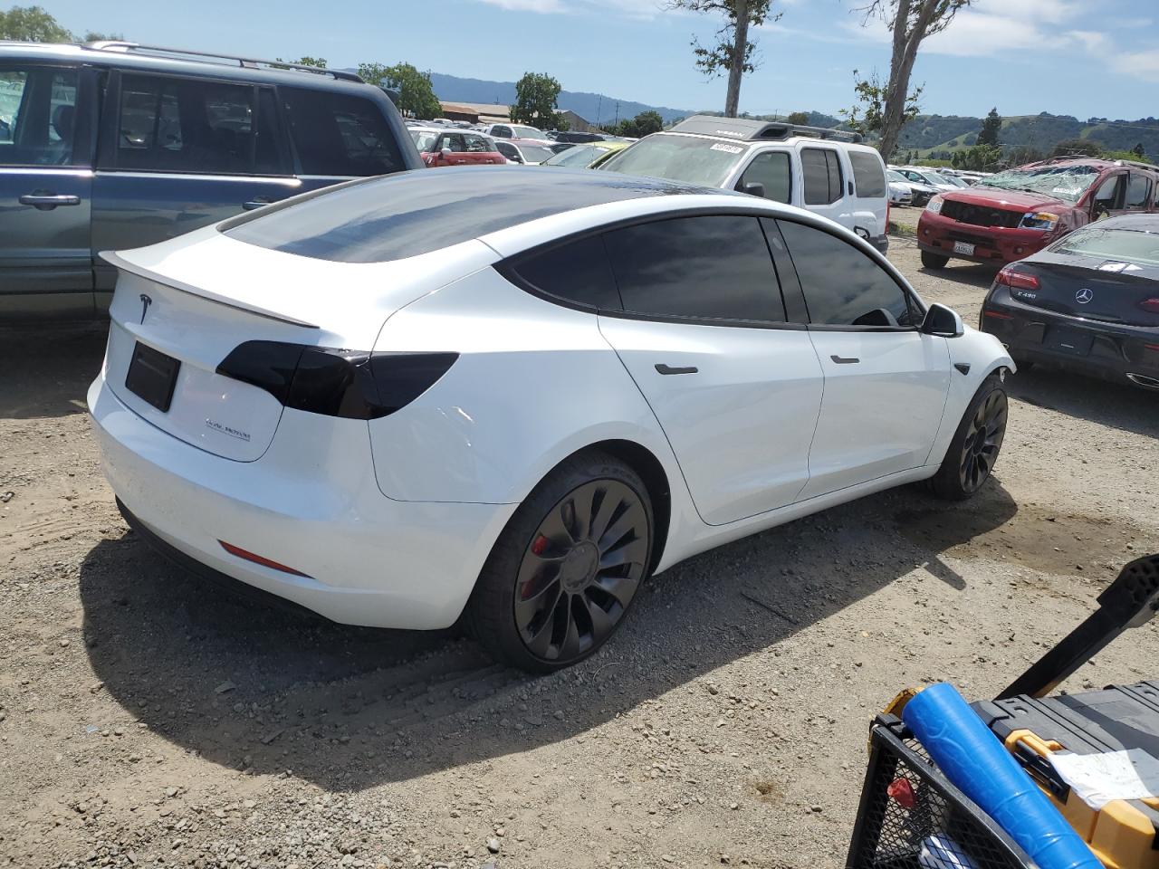 Photo 2 VIN: 5YJ3E1EC8PF507716 - TESLA MODEL 3 