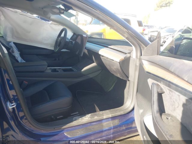 Photo 4 VIN: 5YJ3E1EC8PF667921 - TESLA MODEL 3 