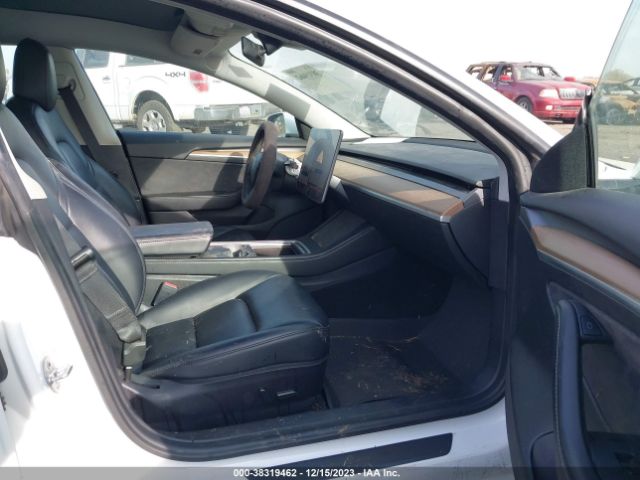 Photo 4 VIN: 5YJ3E1EC9MF020410 - TESLA MODEL 3 