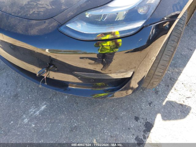 Photo 5 VIN: 5YJ3E1EC9NF318439 - TESLA MODEL 3 