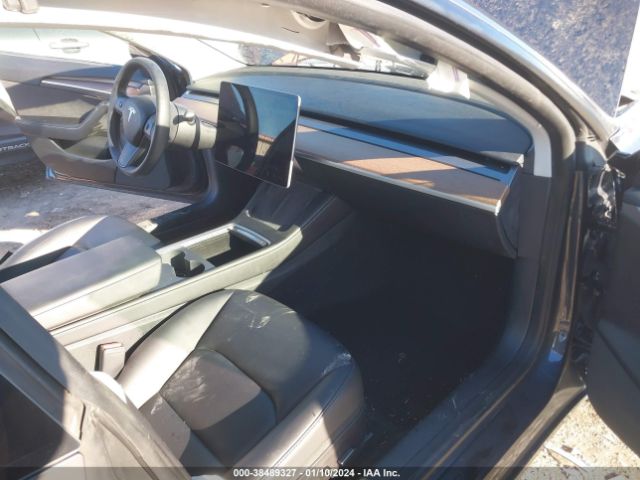 Photo 4 VIN: 5YJ3E1EC9NF358147 - TESLA MODEL 3 