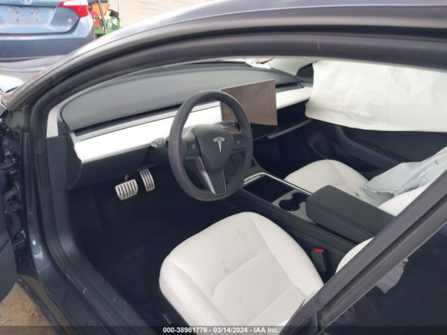 Photo 4 VIN: 5YJ3E1EC9PF670472 - TESLA MODEL 3 