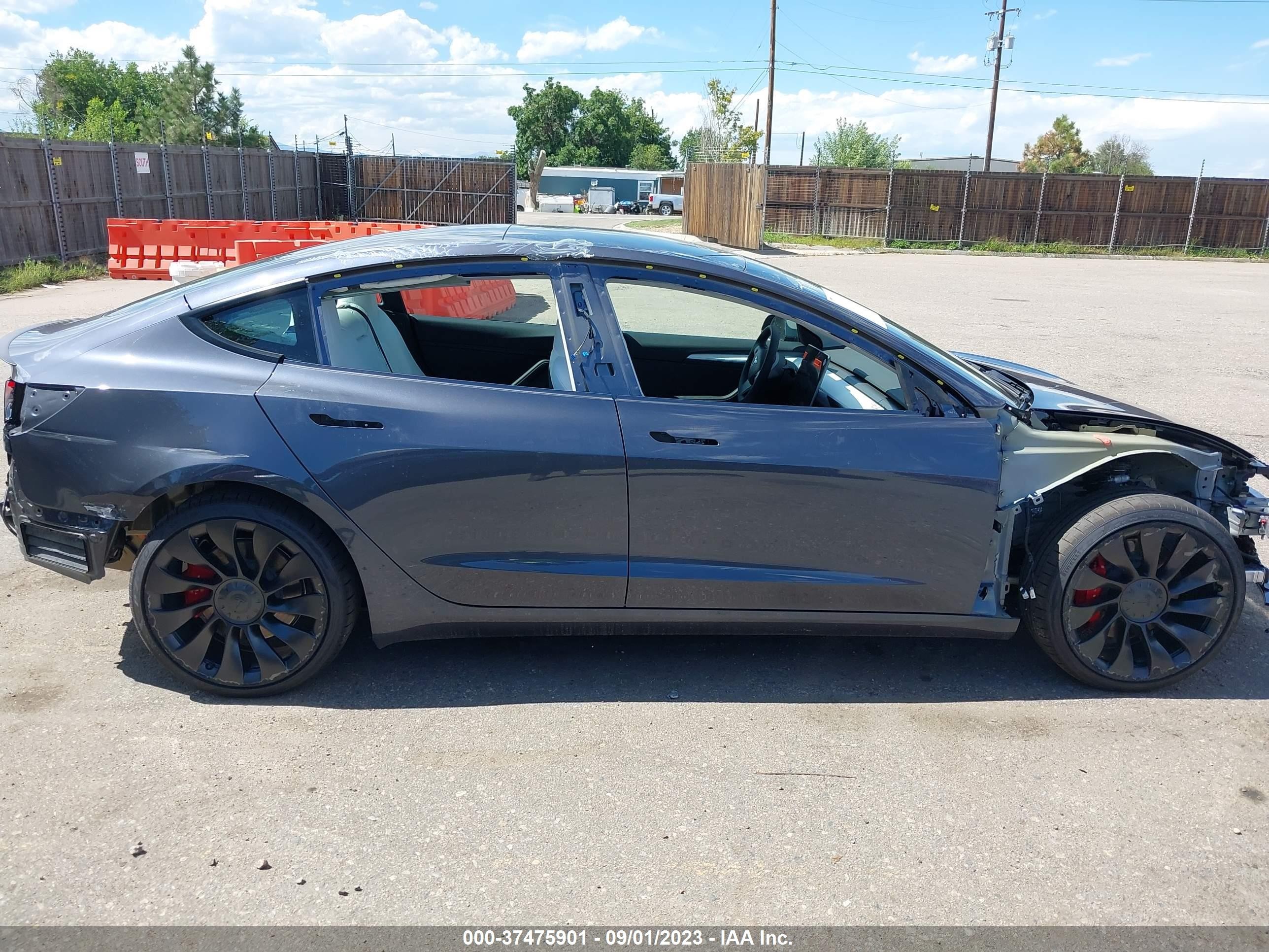 Photo 12 VIN: 5YJ3E1ECXPF580506 - TESLA MODEL 3 