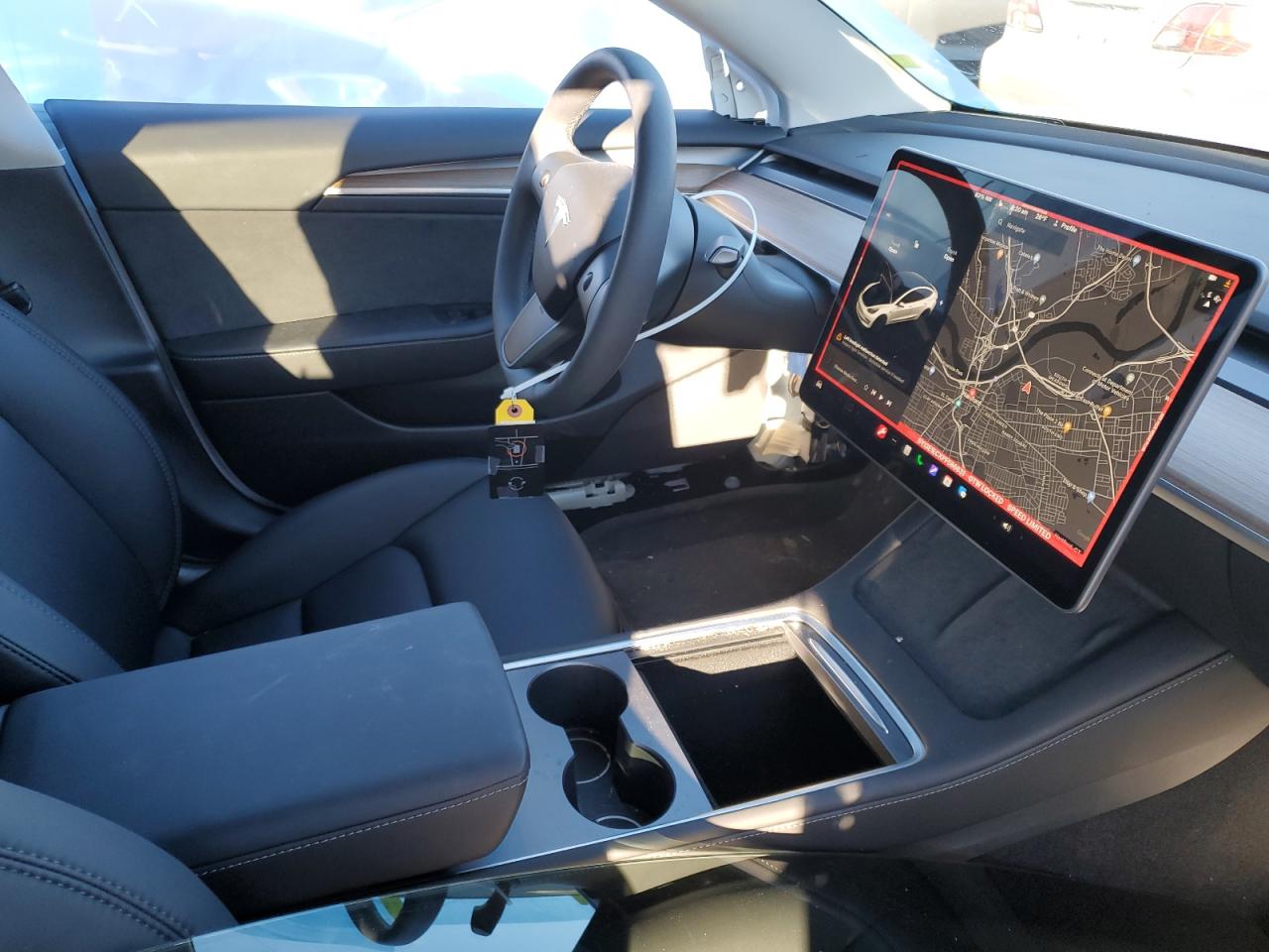 Photo 6 VIN: 5YJ3E1ECXPF586631 - TESLA MODEL 3 