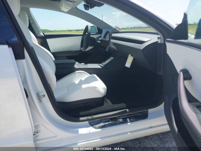 Photo 4 VIN: 5YJ3E1ET7RF790502 - TESLA MODEL 3 