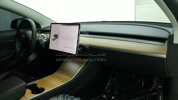 Photo 29 VIN: 5YJ3E7EA0LF553391 - TESLA MODEL 3 