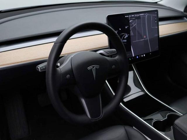 Photo 17 VIN: 5YJ3E7EA2KF370072 - TESLA MODEL 3 